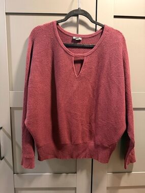 Express Women's Scoop Neck Sweater in dark purple